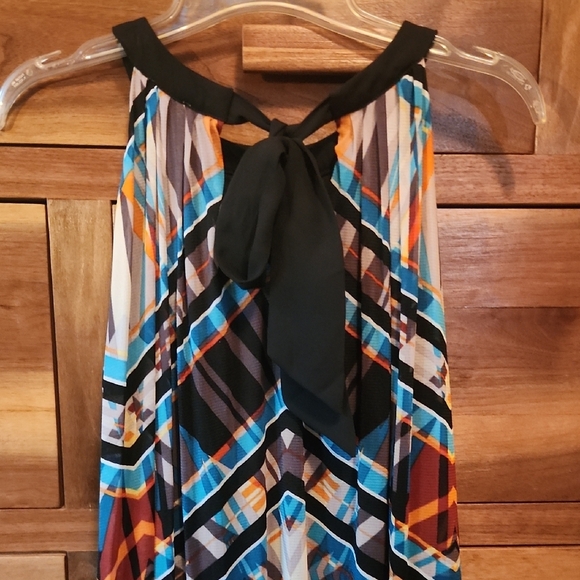 ECI Vibrant Geometric Midi Dress - Picture 6 of 7
